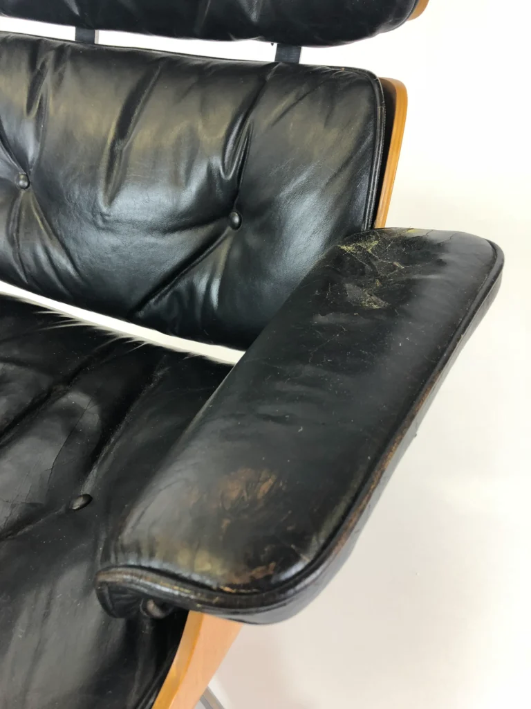 EAMES LOUNGE CHAIR AND OTTOMAN